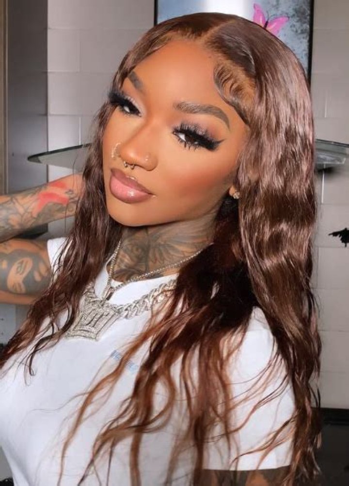 Discover Dee Dee Davis's Enchanting Instagram: A Masterpiece Of Influence