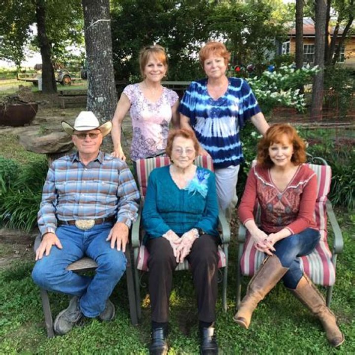 Meet Reba McEntire's Precious Grandchildren
